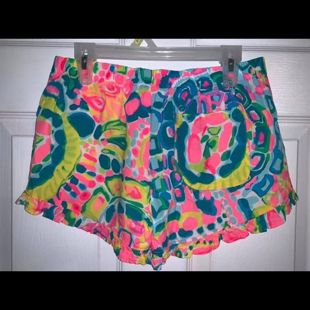 Lilly Pulitzer 
Women’s XXS
Excellent condition
New w/out tags!